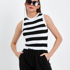 İLKCETMODA чёрная, белая женская футболка