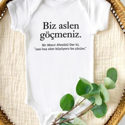 Hediyenza ak bäbek üçin bodi
