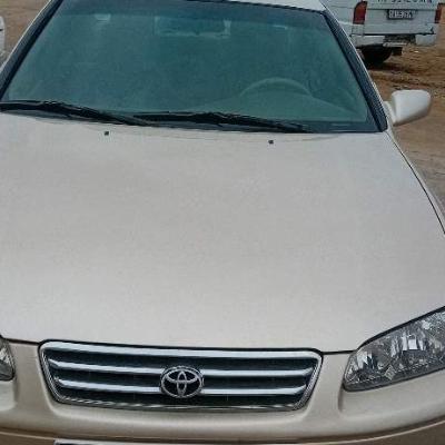 Toyota  camry 2000