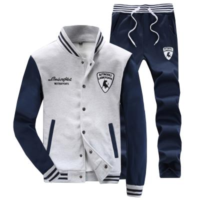 Erkek sport kostýum