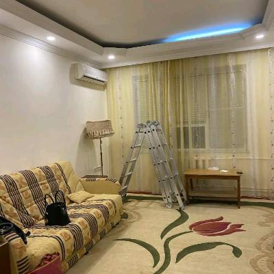 ARENDA MIR 6. 
5/ 2 etaj 2+1 KOMNAT
AHLI SHERTI BAR 
SURATDAKY JAY
ARASSAJA YASHAJAK ADAMA.
BAHA 5.000м +% Rieltor hyzmaty 
....