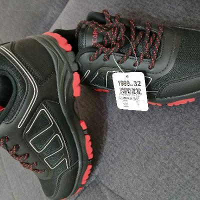 Детские кроссовки,Россия