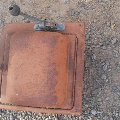 Urbilnik togyñky bahasy 50.manat