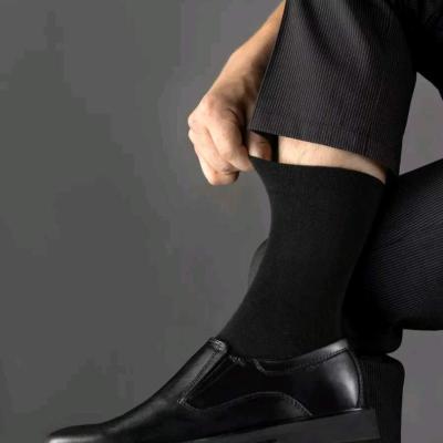 Черные мужские носки,Россия