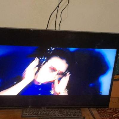 Vestel 43Lik telewizor bahasy 3050.manat