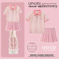Розовая футболка polo, мини-юбка