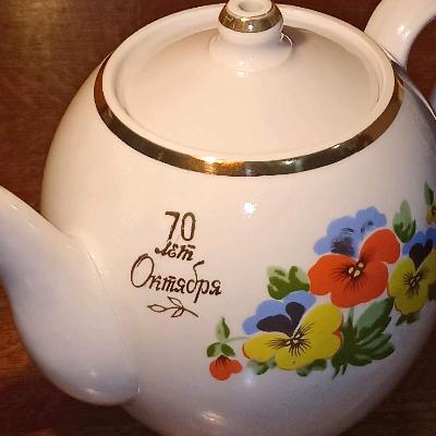 НОВЫЕ ЧАЙНИКИ СССР.