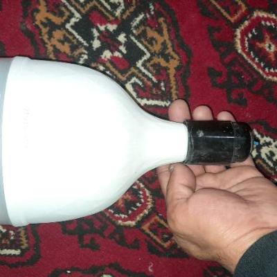 Led lampa täze ulysy barlap berýän mene 3.sany Led lampa bar patrony bilen berýän her Led lampañ bahasy 25.manat