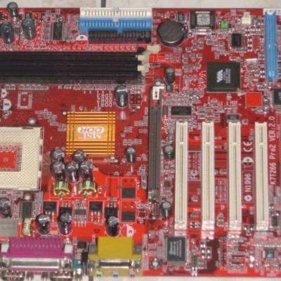 Материнская плата