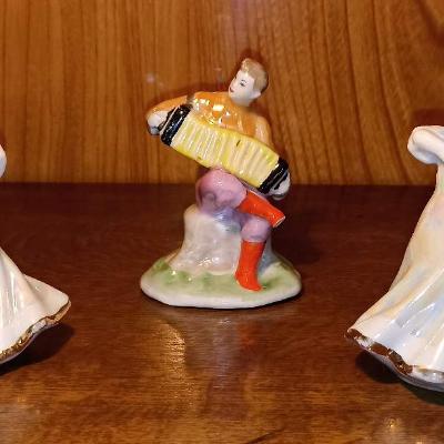 СТАТУЭТКИ СССР.