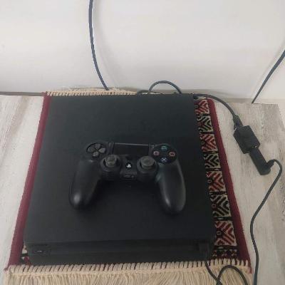 Playstation 4 slim 1tb