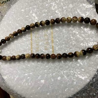 Янтарные бусы