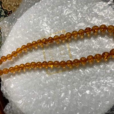 Янтарные бусы