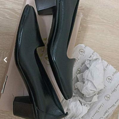 НОВЫЕ,КОЖАНЫЕ ТУФЛИ/40.