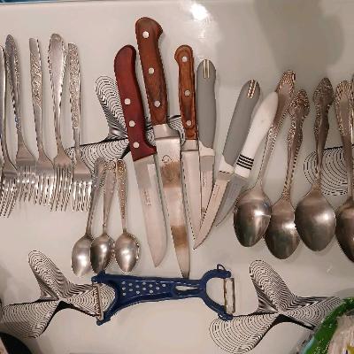 Ложки, вилки и ножи