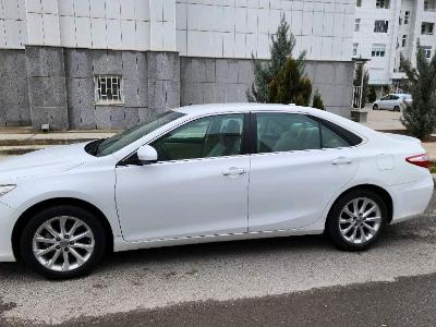 Toyota Camry 2015