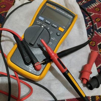 FLUKE TESTER