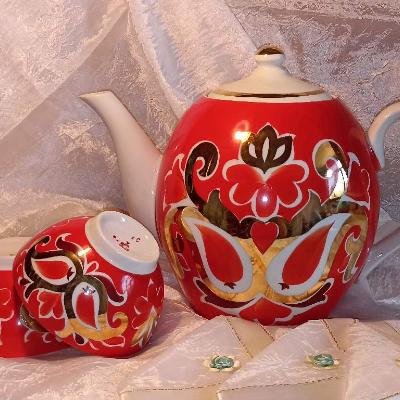 ВИНТАЖ.КРАСИВЫЙ ЧАЙНИК СССР.