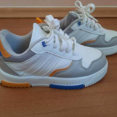 Кроссовки от  LCWaikiki