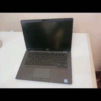 Dell i5 8th 8/256 notebook noutbuk