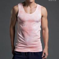 Розовый жилет+темно -синие брюки