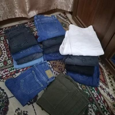 Женские джинсы