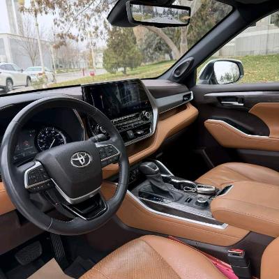 Toyota Highlander Platinum