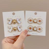 Обнять кролик + белое кольцо Gold Daisy 4 Пары [Стиль бесплатного сшивания]